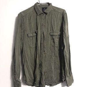 American Eagle Button-Down